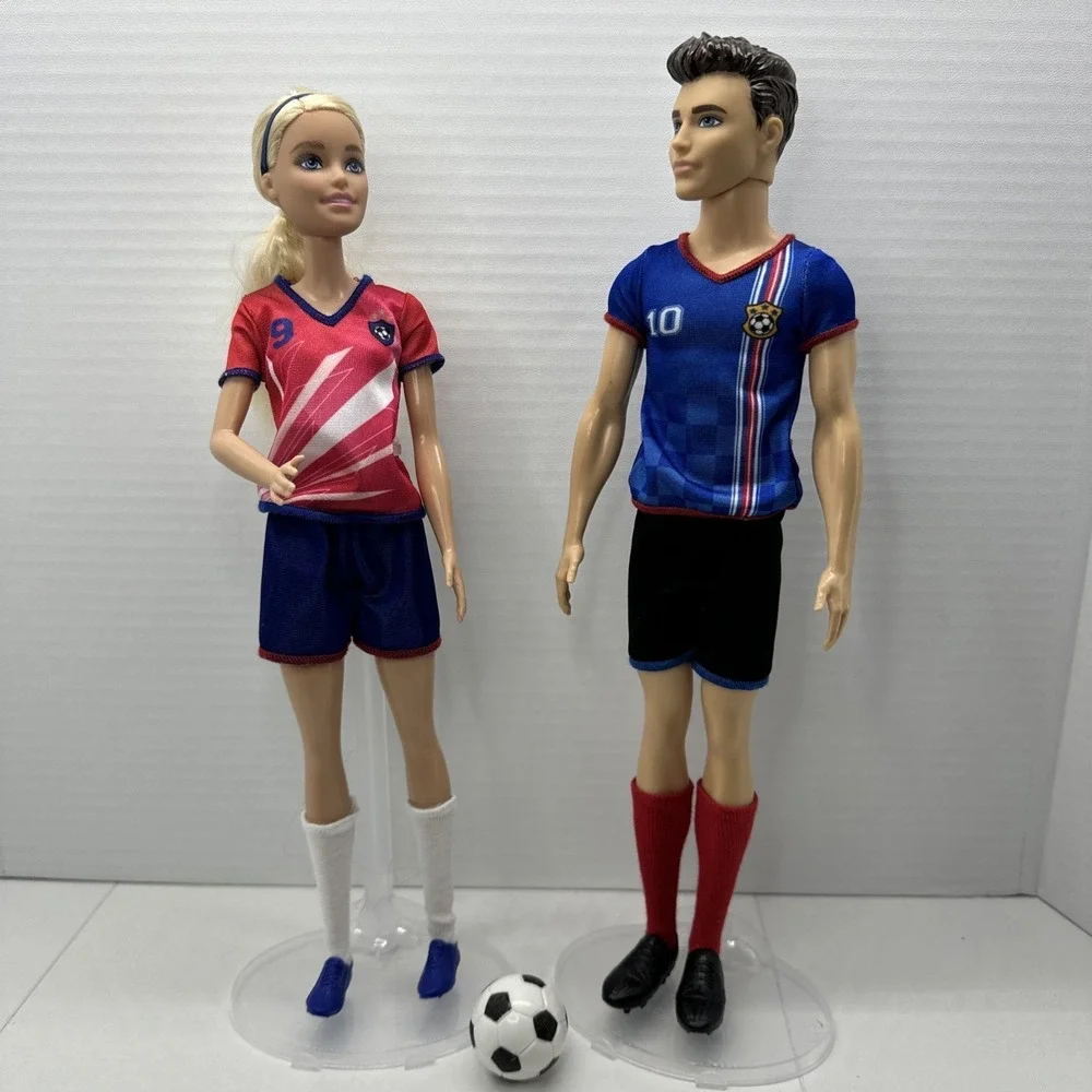 Mattel Set Ken & Barbie You Can Do Anything Soccer Player Career Athlete, Sports